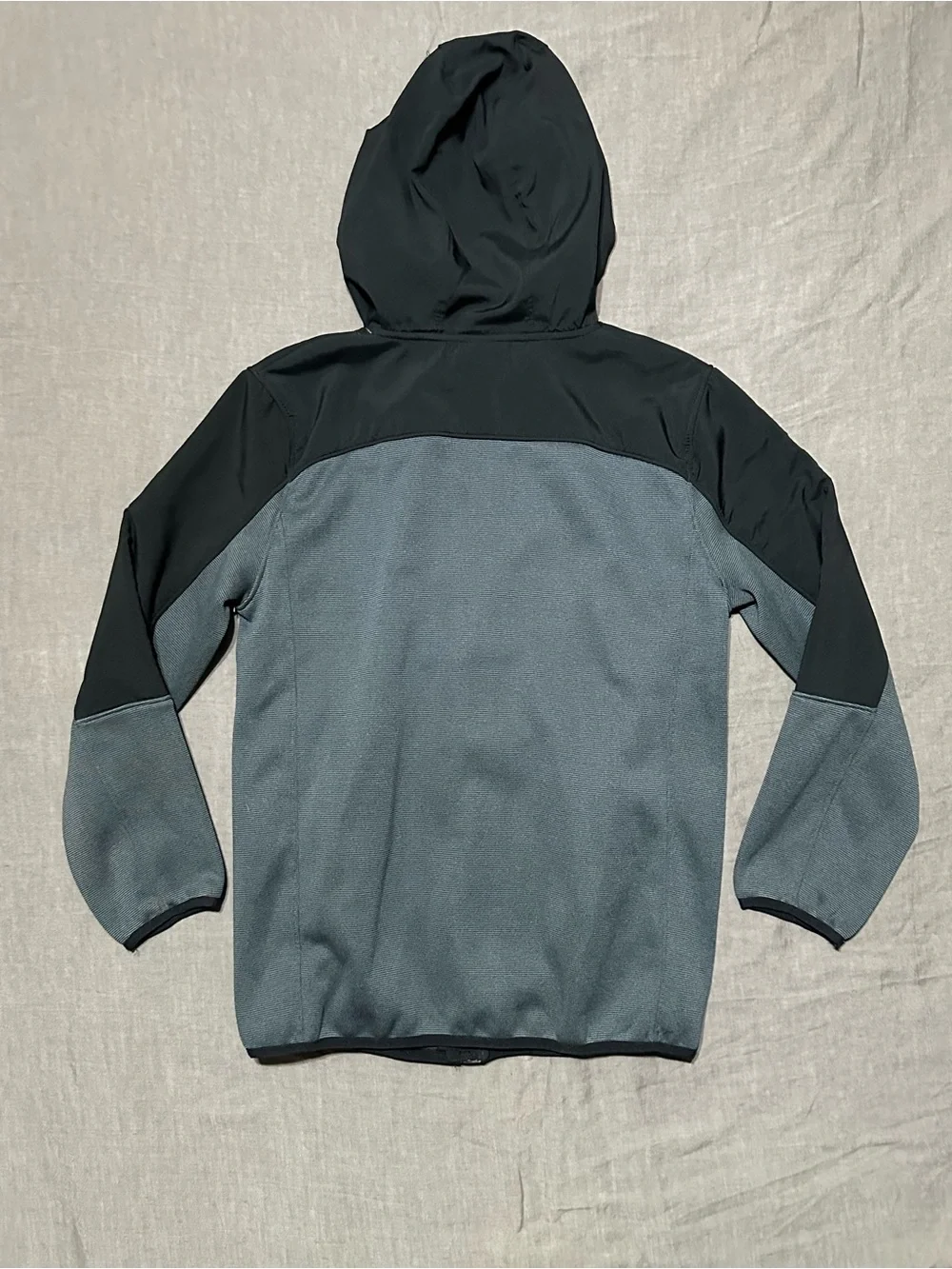 Under Armour Black and Gray Full‑Zip Hooded Performance Jacket
